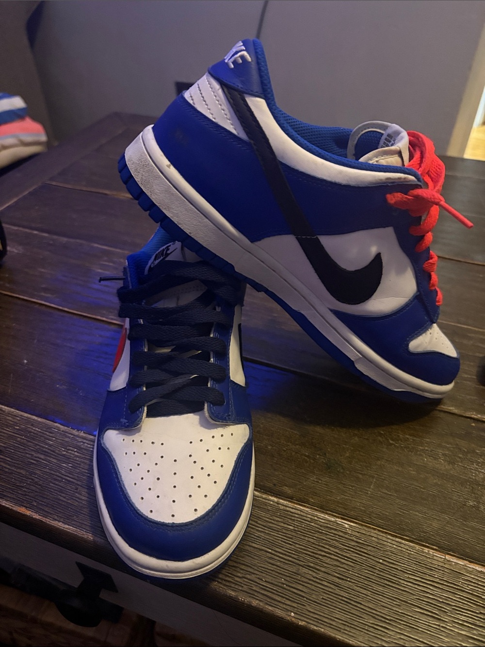 Nike court borough  Low-Top Sneakers in Blue/White with orange and black